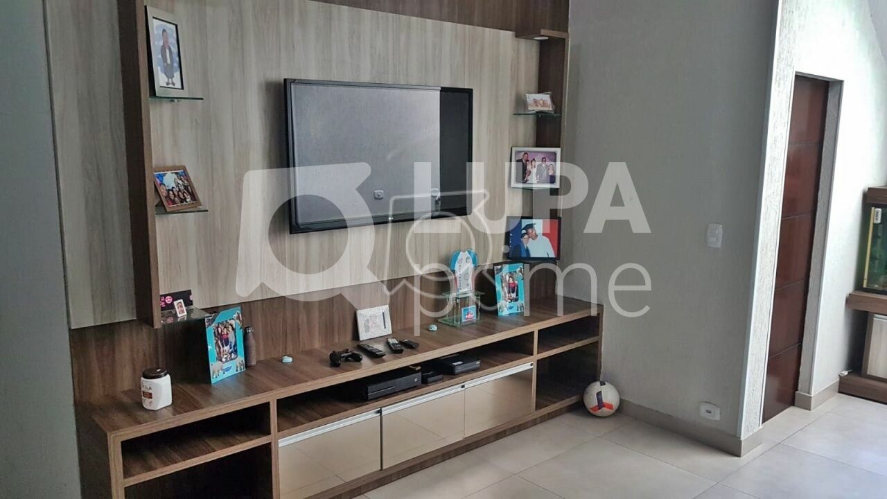 casa-terrea-venda-sao-paulo-vila-medeiros-3dormitorios-3vagas-166m2-LM18017