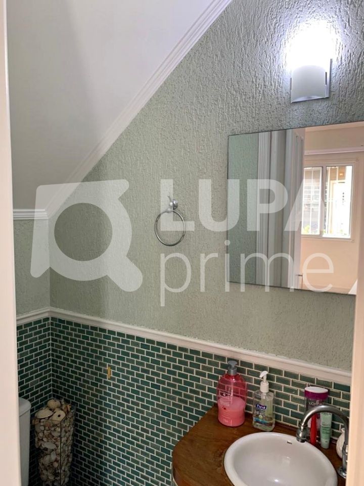 Casa à venda com 2 quartos, 120m² - Foto 17