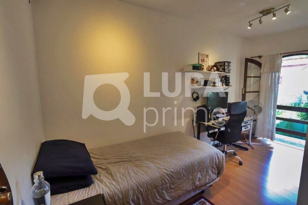 sobrado-venda-sao-paulo-parque-mandaqui-4dormitorios-2suites-3vagas-180m2-LM18149