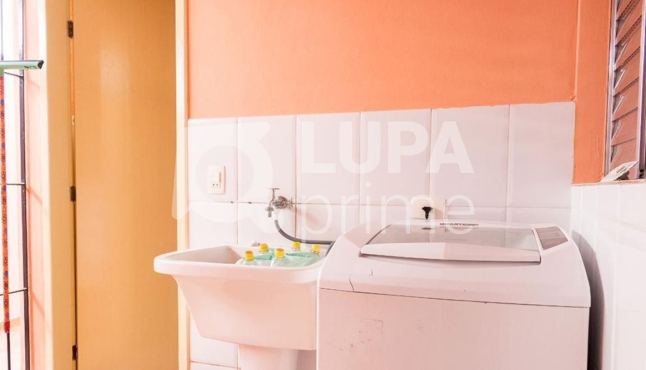 sobrado-venda-sao-paulo-vila-ede-2dormitorios-1suite-2vagas-120m2-LM18180