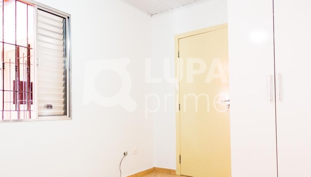 sobrado-venda-sao-paulo-vila-ede-2dormitorios-1suite-2vagas-120m2-LM18180