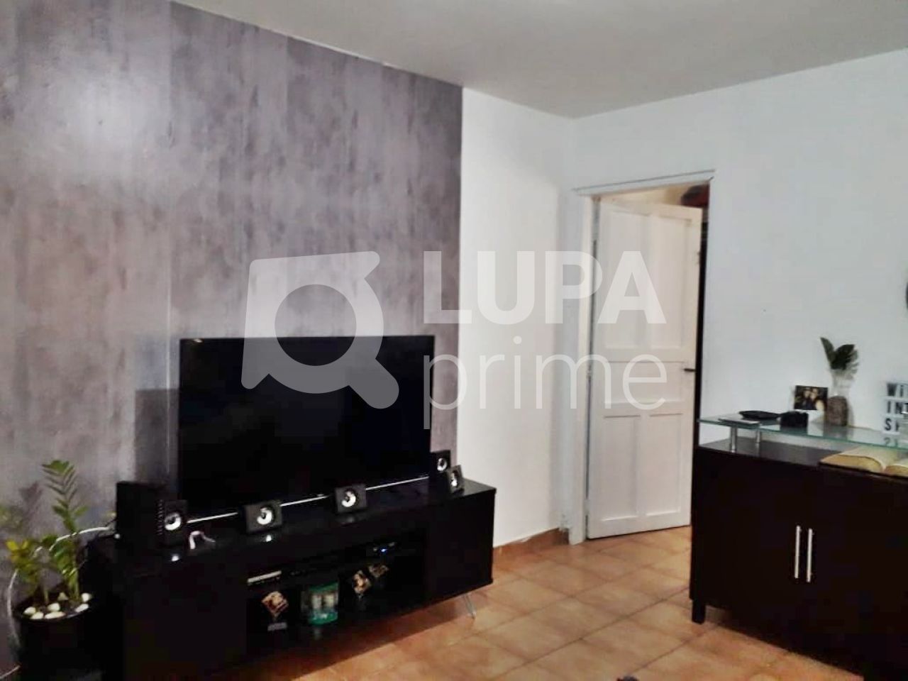 sobrado-venda-sao-paulo-vila-ede-8dormitorios-1vaga-225m2-LM18224