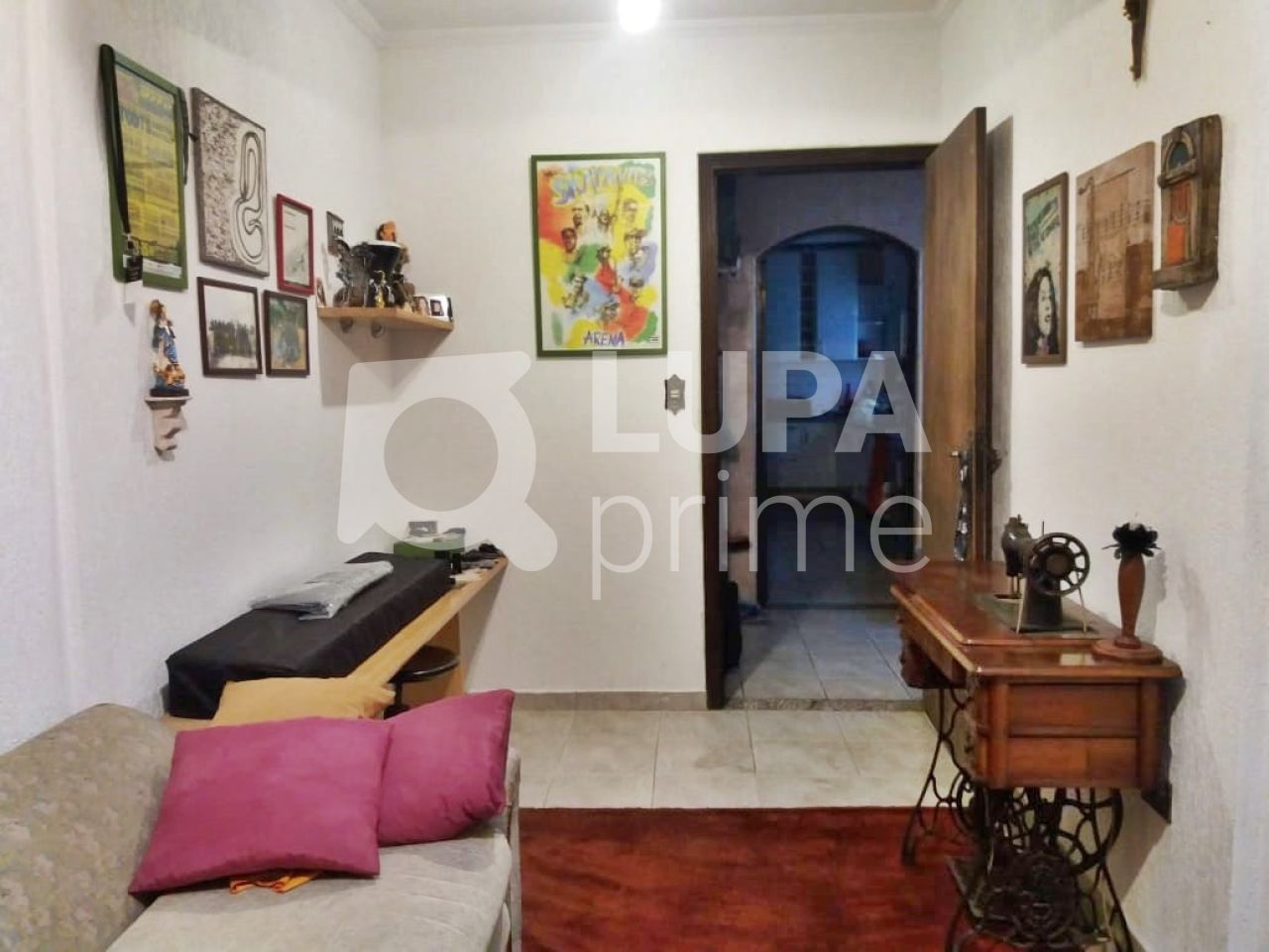 Casa à venda com 4 quartos, 172m² - Foto 4