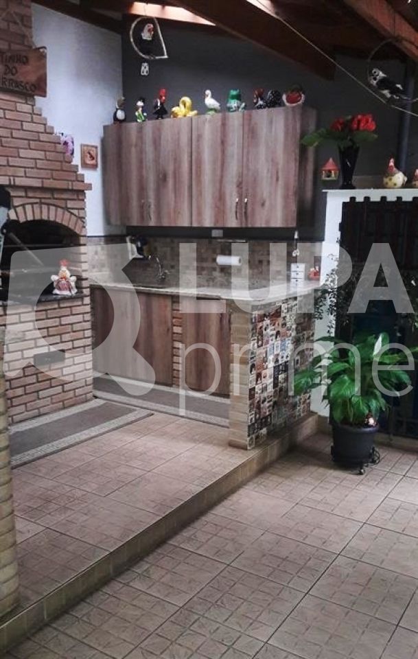 Casa à venda com 3 quartos, 220m² - Foto 17