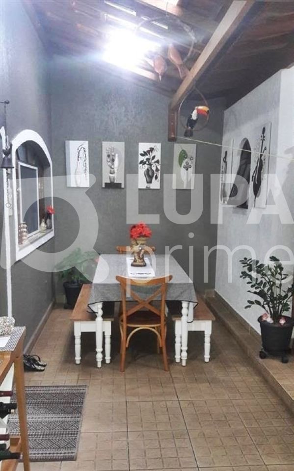 Casa à venda com 3 quartos, 220m² - Foto 19