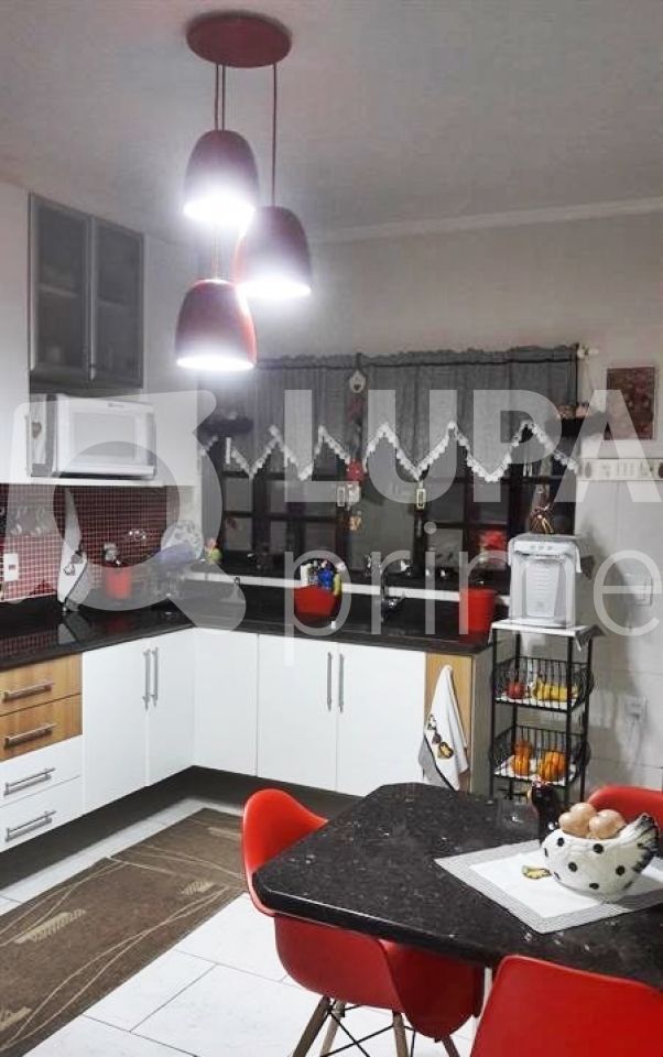 Casa à venda com 3 quartos, 220m² - Foto 12