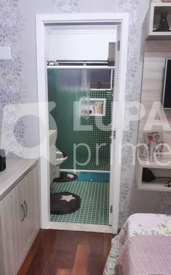 Casa à venda com 3 quartos, 220m² - Foto 10
