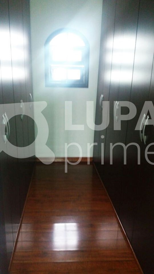 sobrado-venda-sao-paulo-vila-nova-galvao-4dormitorios-1suite-4vagas-210m2-LM18655