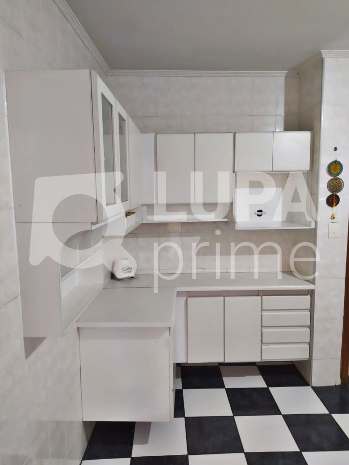 sobrado-venda-sao-paulo-agua-fria-4dormitorios-2suites-4vagas-210m2-LM18802