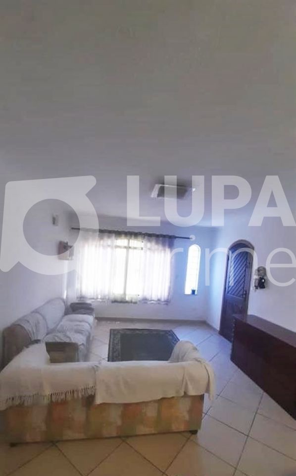 Casa, 4 quartos, 210 m² - Foto 2