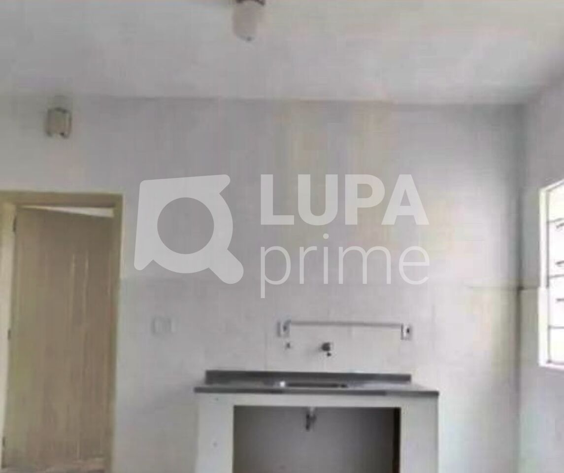 casa-terrea-venda-sao-paulo-vila-maria-alta-7dormitorios-2vagas-141m2-LM18915