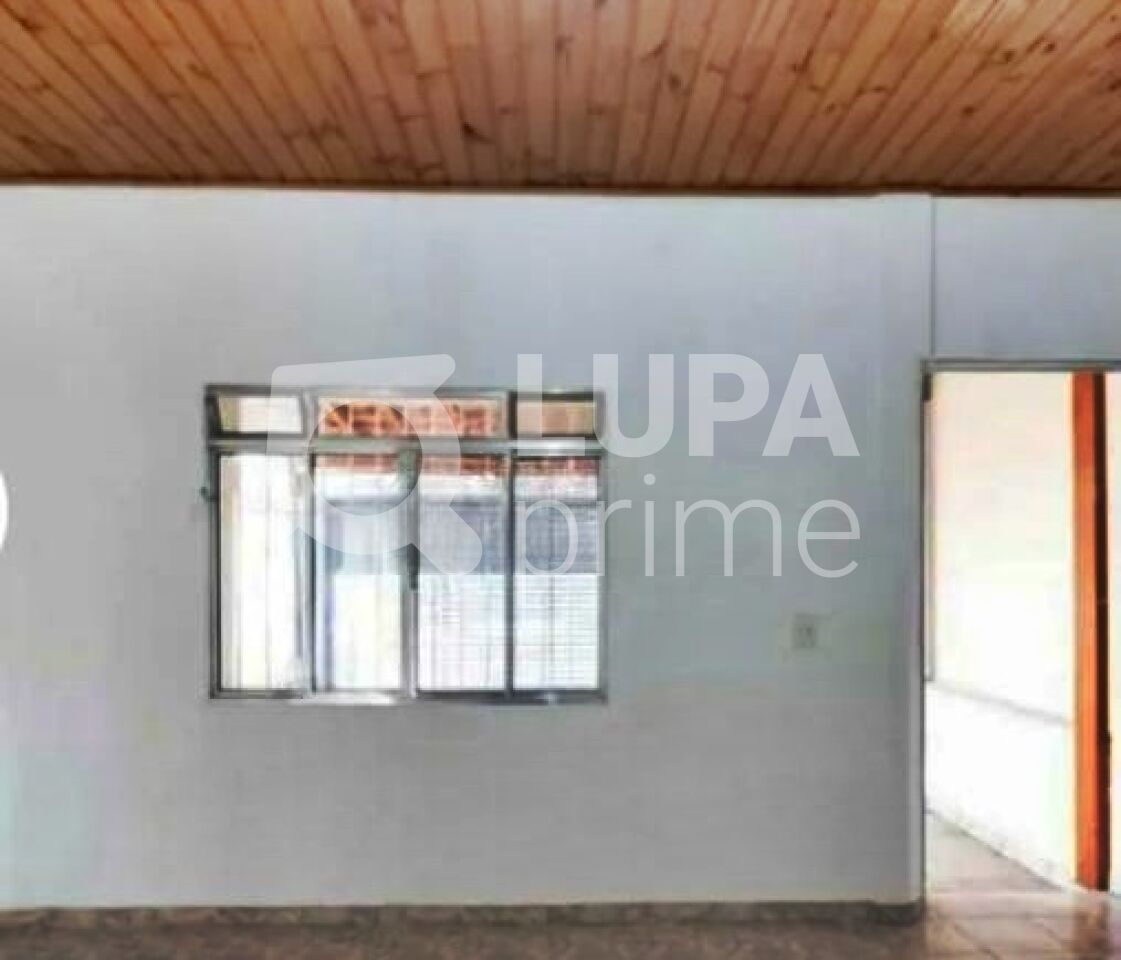 casa-terrea-venda-sao-paulo-vila-maria-alta-7dormitorios-2vagas-141m2-LM18915