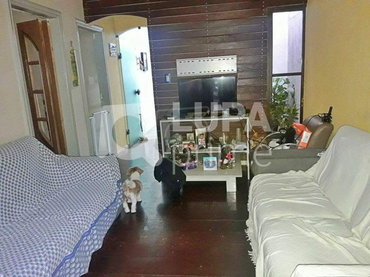 Casa à venda com 2 quartos, 240m² - Foto 1
