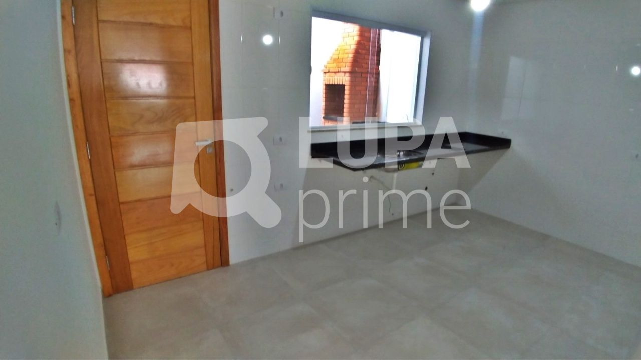 sobrado-venda-sao-paulo-vila-medeiros-3dormitorios-3suites-2vagas-140m2-LM19426