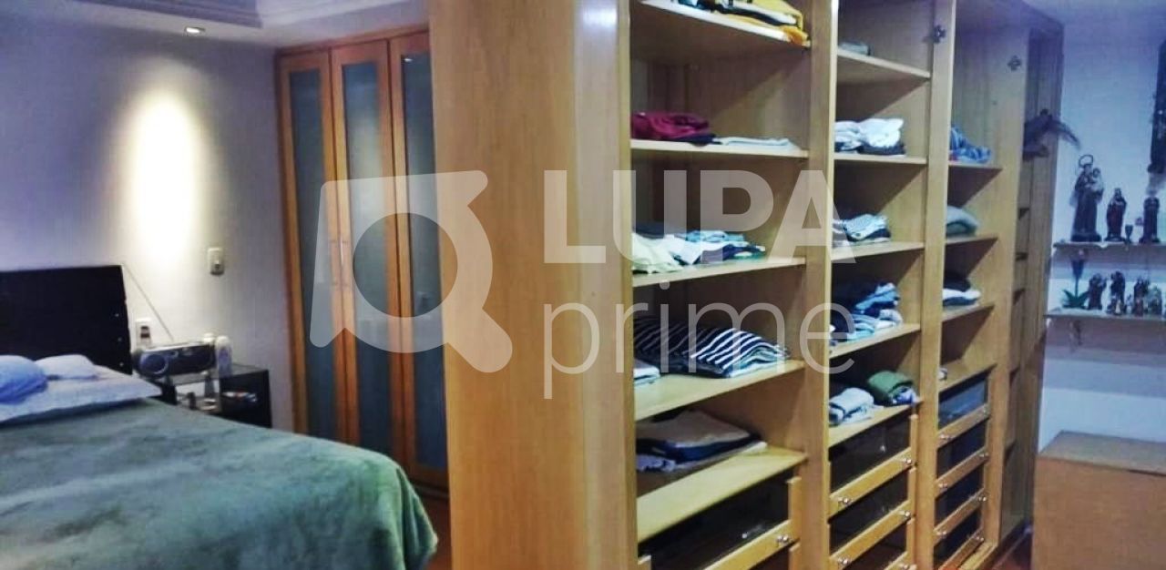 apartamento-venda-sao-paulo-agua-fria-3dormitorios-2suites-5vagas-213m2-LM19575