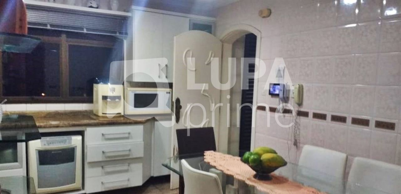 apartamento-venda-sao-paulo-agua-fria-3dormitorios-2suites-5vagas-213m2-LM19575