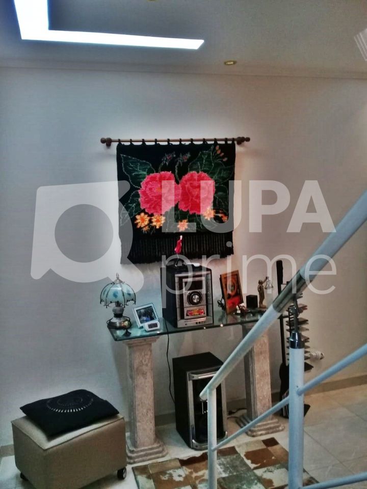 sobrado-venda-sao-paulo-pari-2dormitorios-2vagas-170m2-LM19619