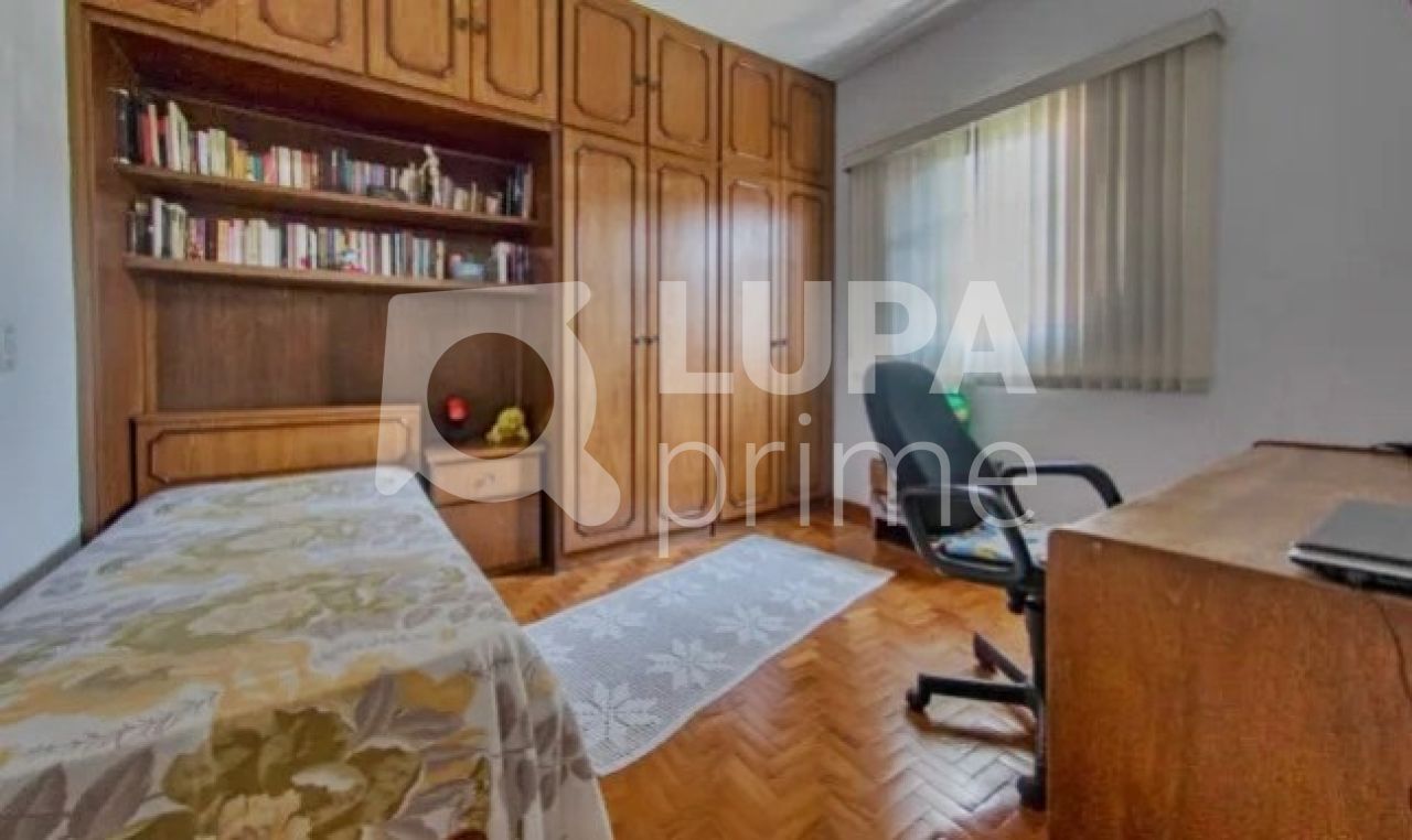 Casa à venda com 3 quartos, 220m² - Foto 10