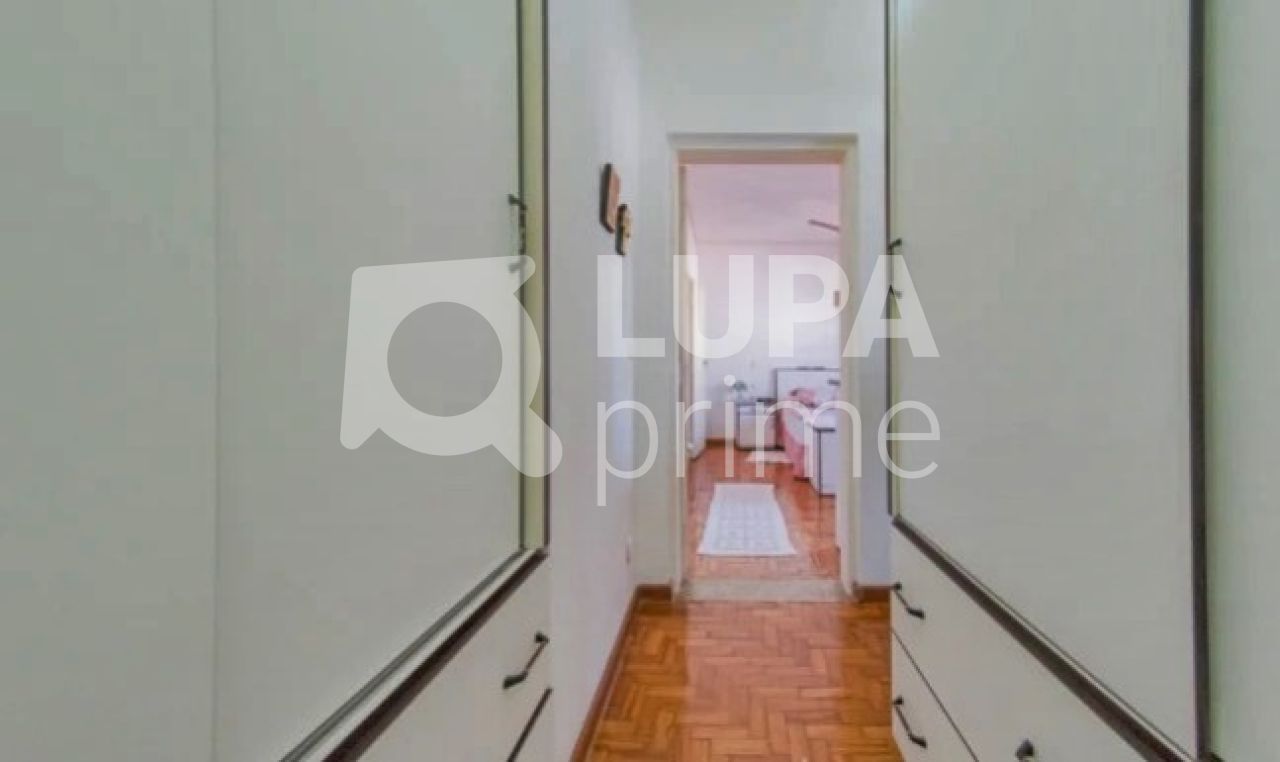 Casa à venda com 3 quartos, 220m² - Foto 9
