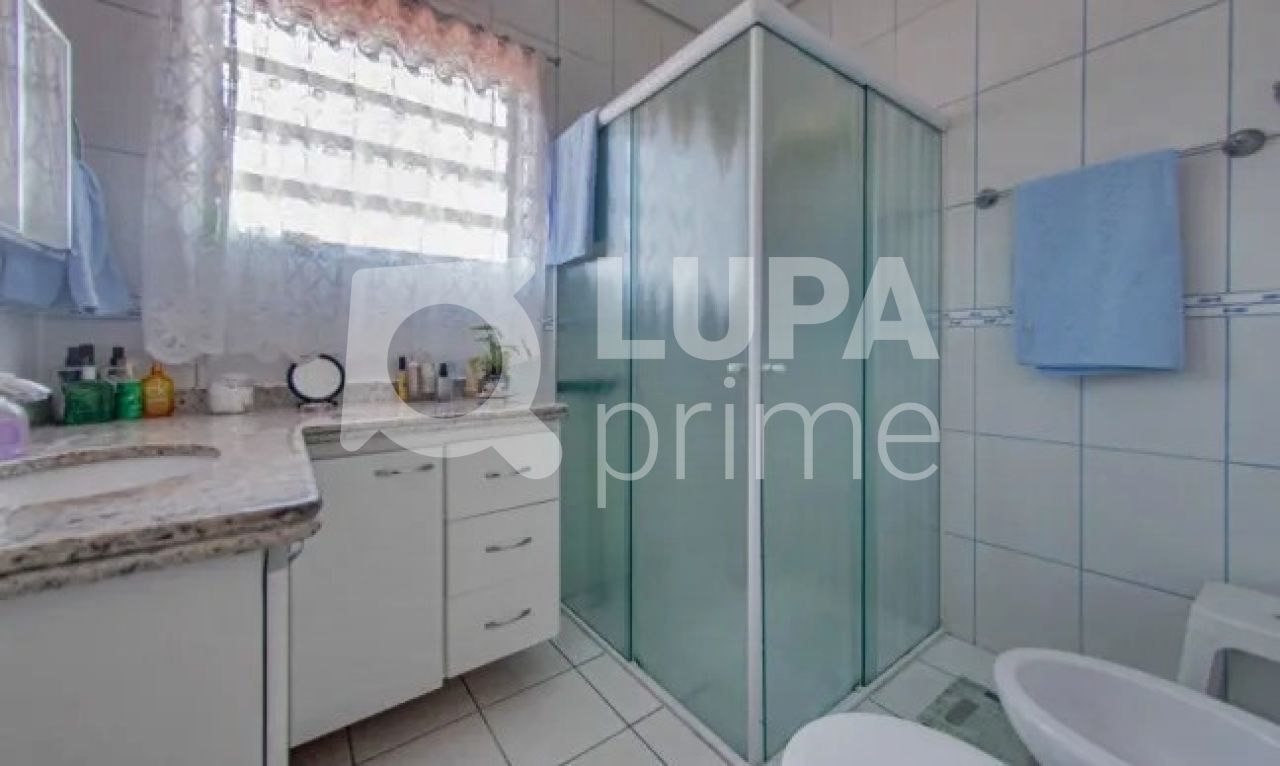 Casa à venda com 3 quartos, 220m² - Foto 22