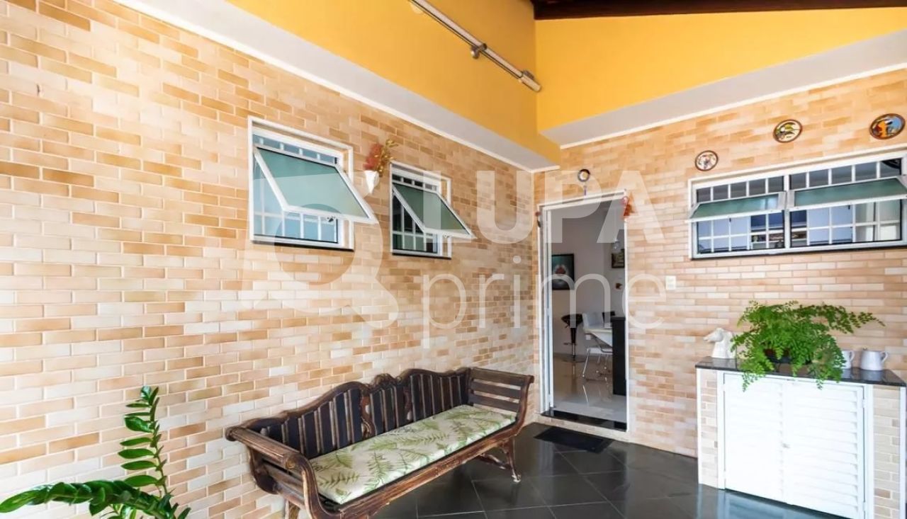 casa-terrea-venda-sao-paulo-vila-maria-alta-6dormitorios-1suite-2vagas-199m2-LM19695