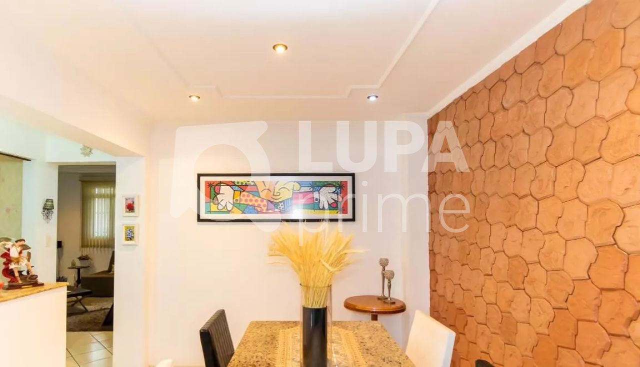 casa-terrea-venda-sao-paulo-vila-maria-alta-6dormitorios-1suite-2vagas-199m2-LM19695