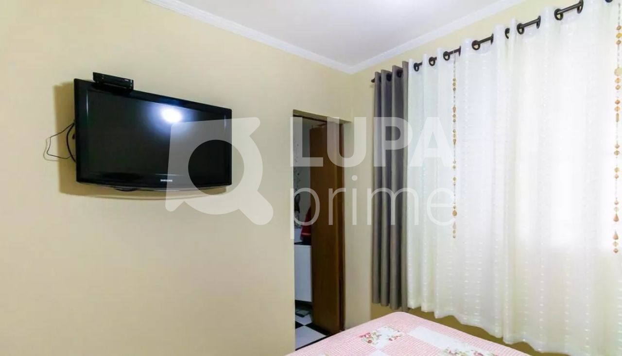 casa-terrea-venda-sao-paulo-vila-maria-alta-6dormitorios-1suite-2vagas-199m2-LM19695