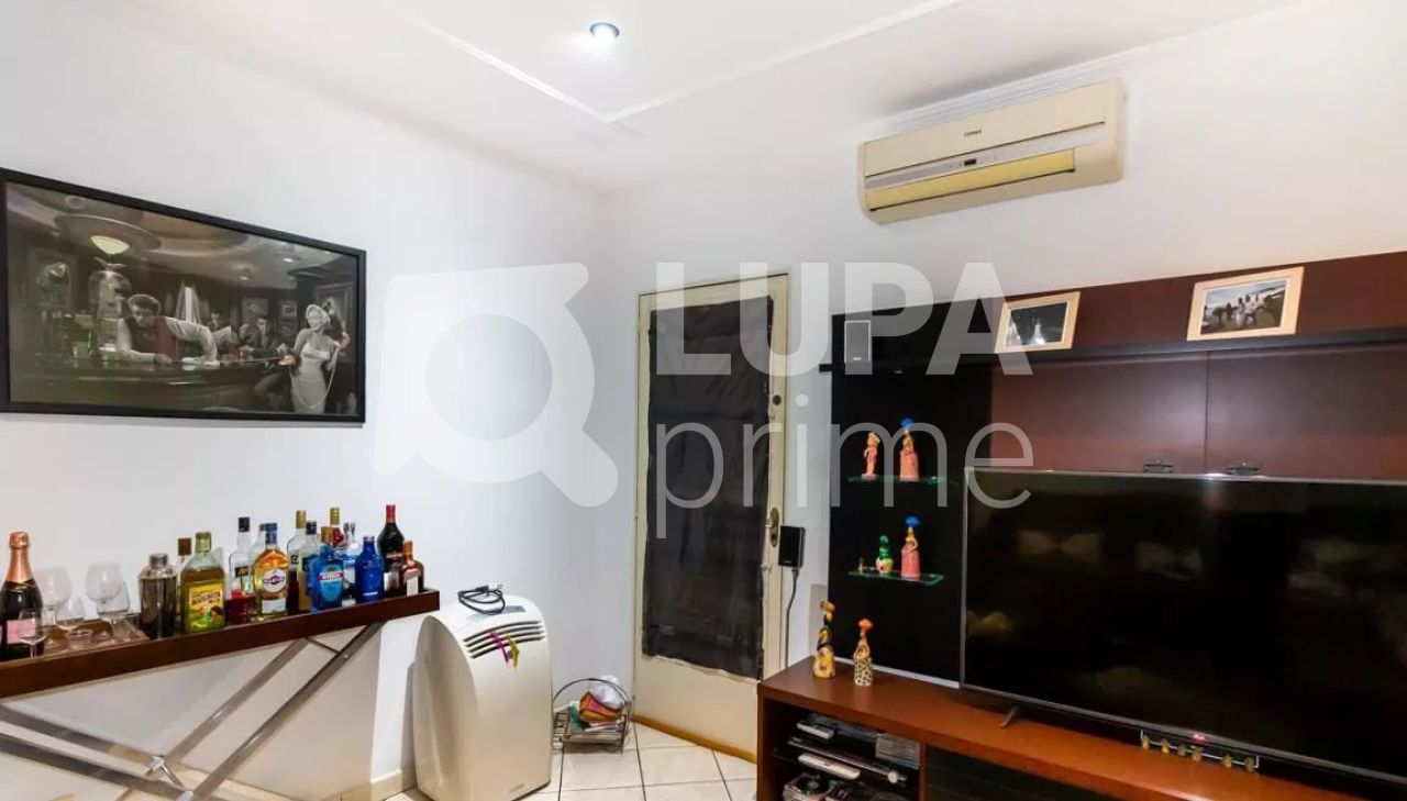 casa-terrea-venda-sao-paulo-vila-maria-alta-6dormitorios-1suite-2vagas-199m2-LM19695