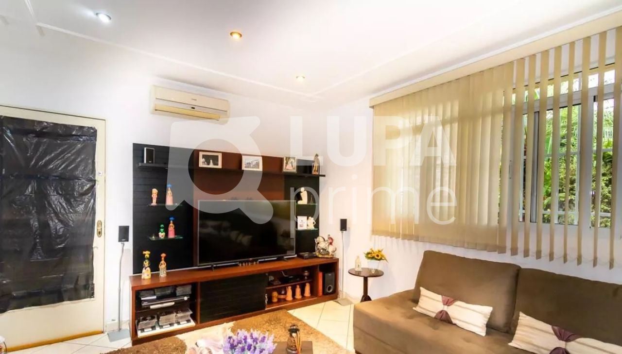 casa-terrea-venda-sao-paulo-vila-maria-alta-6dormitorios-1suite-2vagas-199m2-LM19695