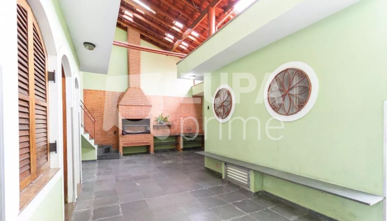 Casa à venda com 3 quartos, 178m² - Foto 29