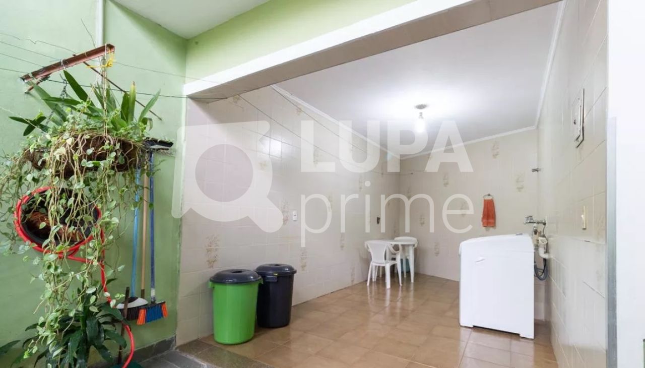 Casa à venda com 3 quartos, 178m² - Foto 23