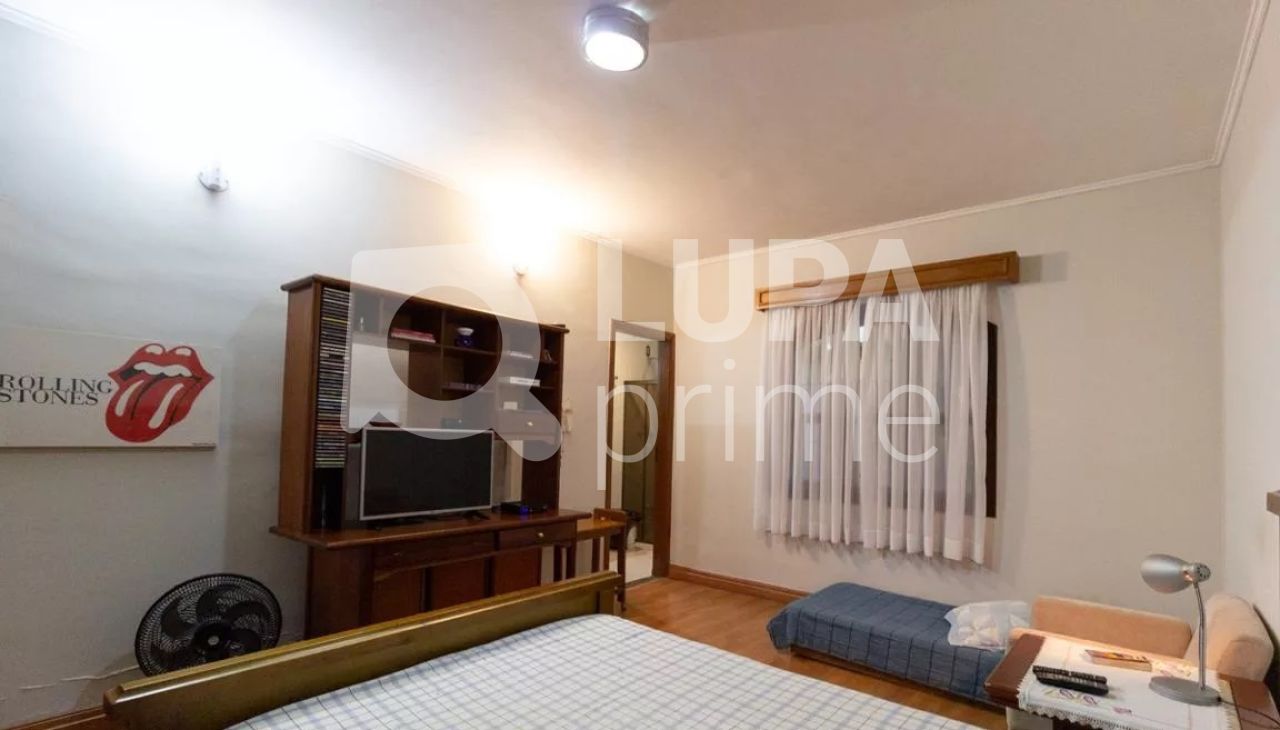 Casa à venda com 3 quartos, 178m² - Foto 12