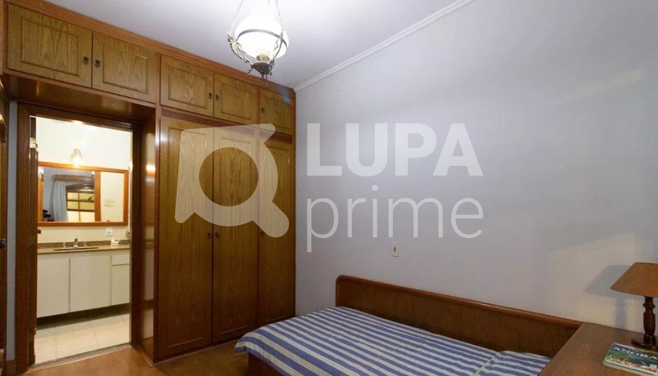 Casa à venda com 3 quartos, 178m² - Foto 14