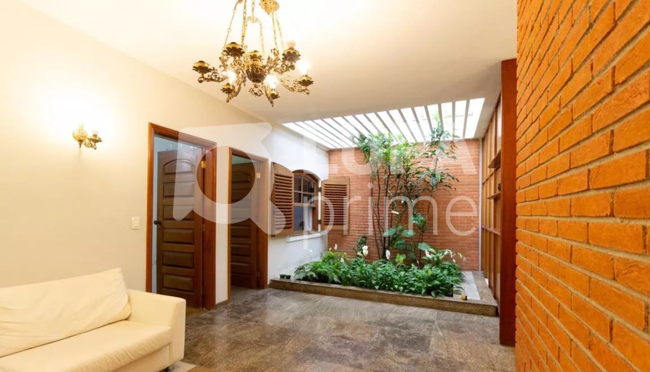 Casa à venda com 3 quartos, 178m² - Foto 8