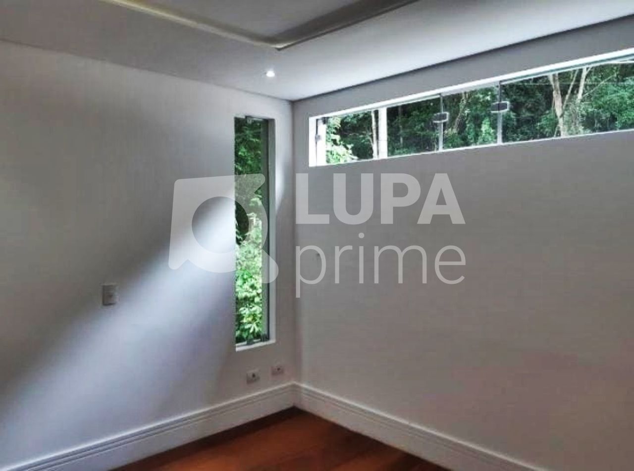Casa, 3 quartos, 308 m² - Foto 10