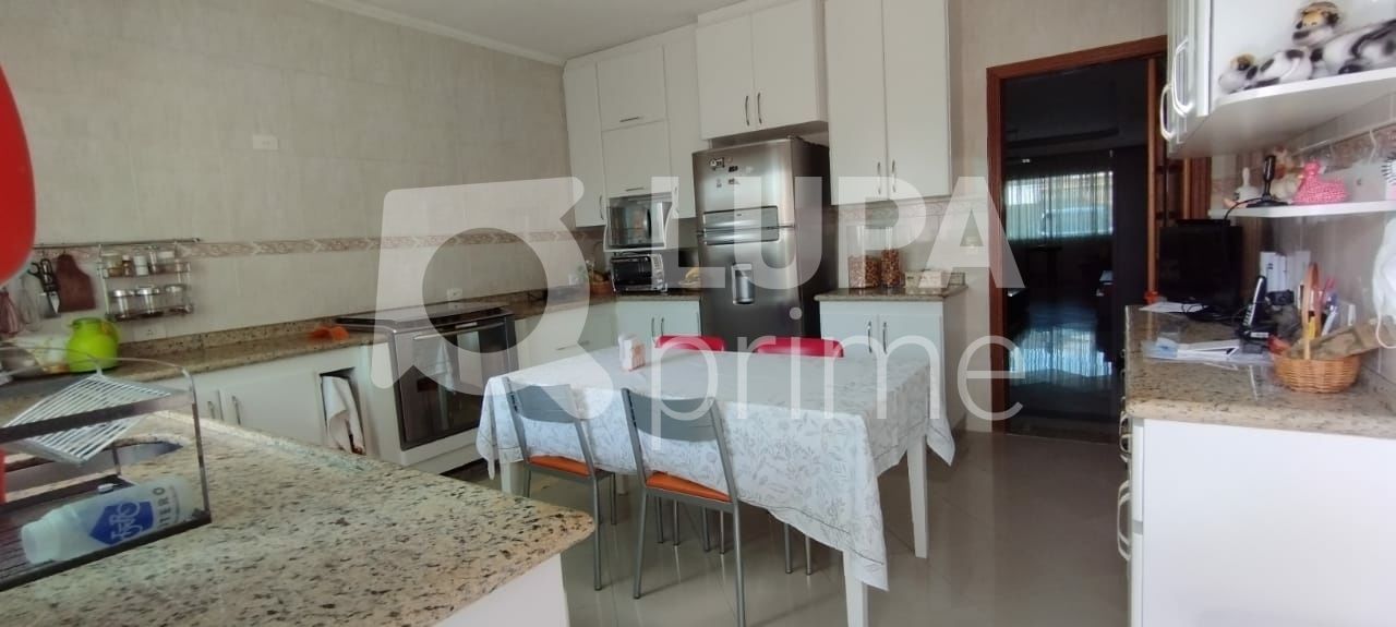 sobrado-venda-sao-paulo-vila-guilherme-3dormitorios-3suites-4vagas-175m2-LM20060