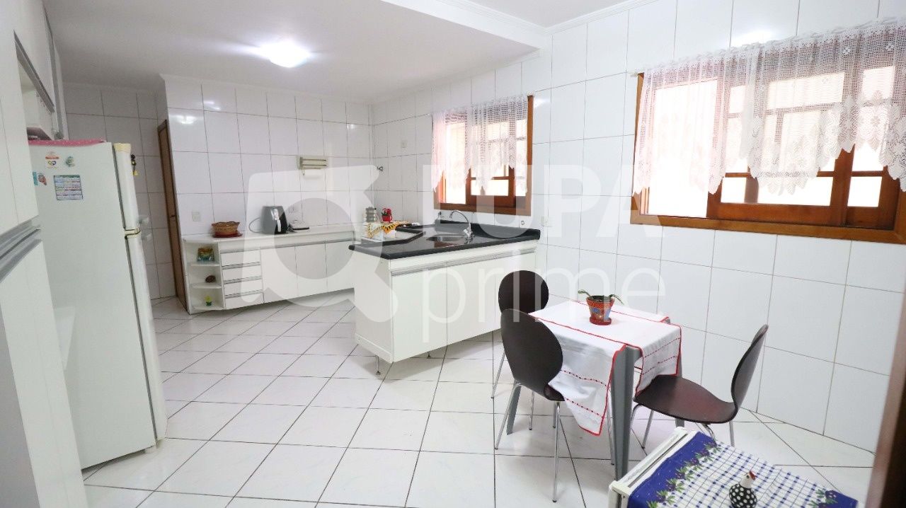 sobrado-venda-sao-paulo-vila-gustavo-3dormitorios-3suites-3vagas-161m2-LM20305