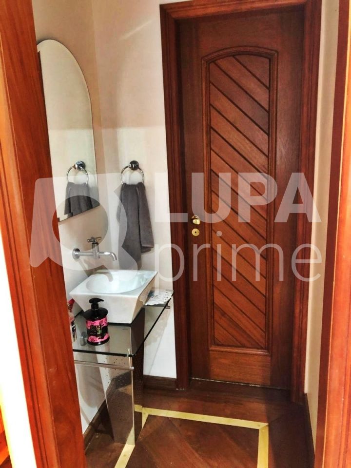 sobrado-venda-sao-paulo-tatuape-3dormitorios-3suites-5vagas-288m2-LM20402