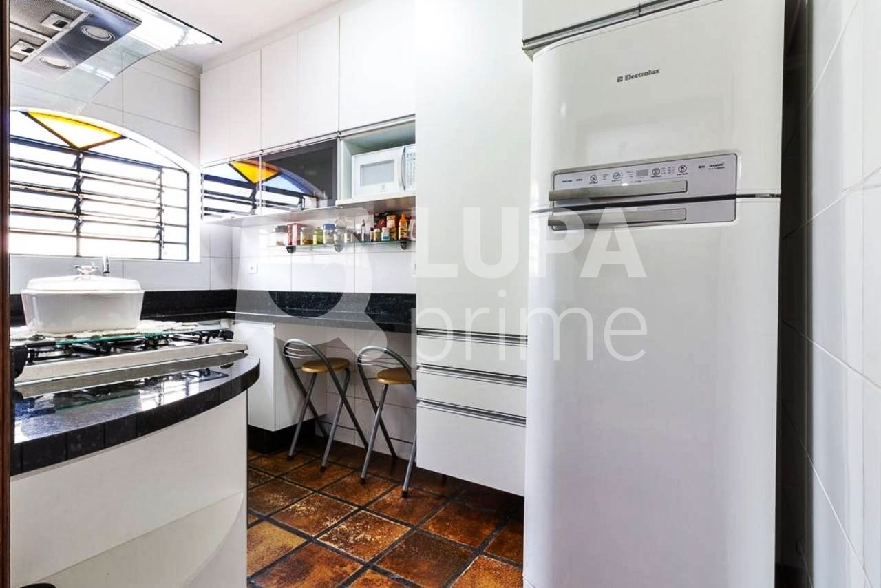 sobrado-venda-sao-paulo-jardim-libano-3dormitorios-1suite-4vagas-206m2-LM20892