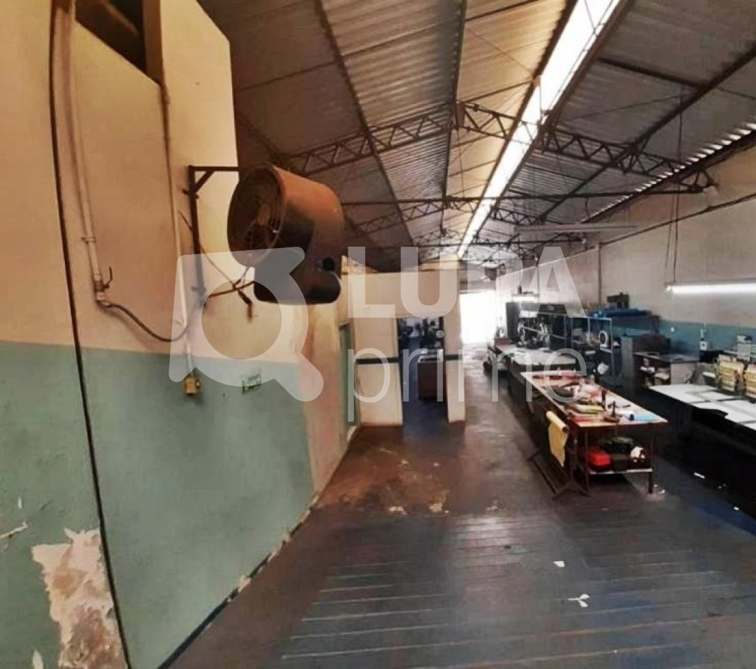 galpao-venda-sao-paulo-bras-3vagas-1200m2-LM20973