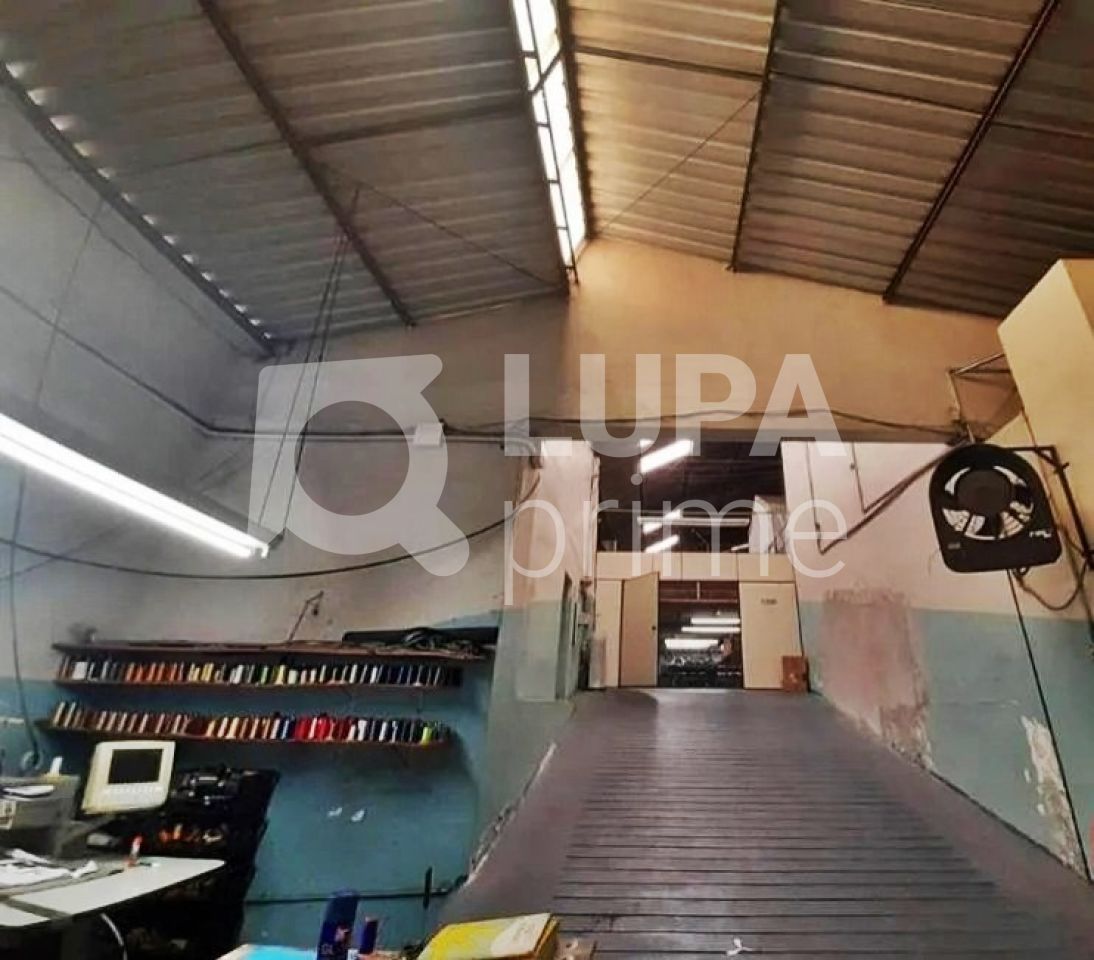 galpao-venda-sao-paulo-bras-3vagas-1200m2-LM20973