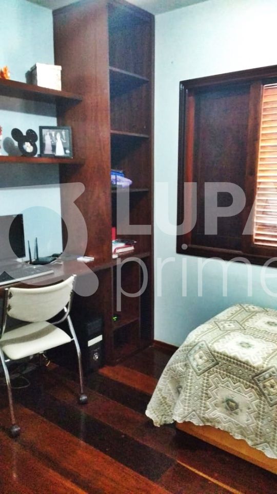 sobrado-venda-sao-paulo-vila-guilherme-3dormitorios-2suites-3vagas-198m2-LM21018