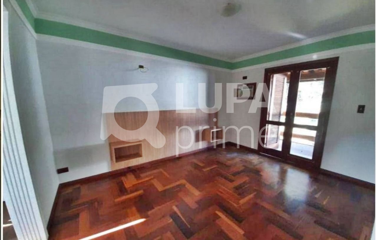 Casa, 5 quartos, 320 m² - Foto 3
