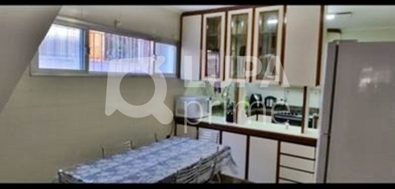 Casa à venda com 3 quartos, 162m² - Foto 8