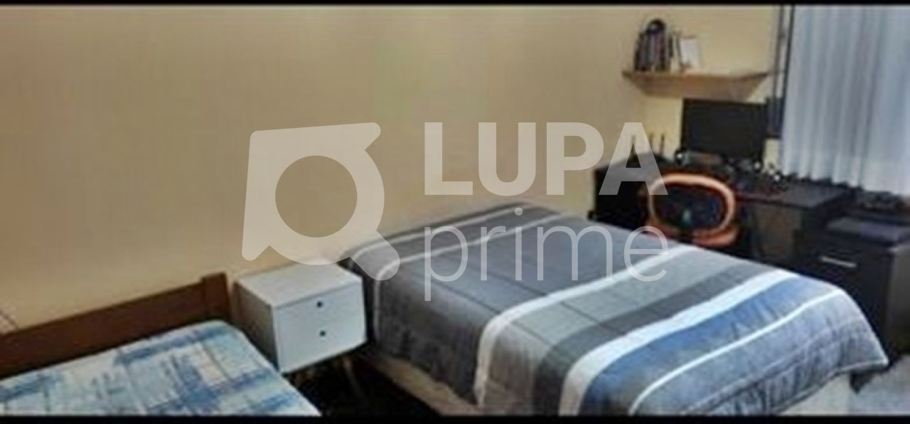 Casa à venda com 3 quartos, 162m² - Foto 3