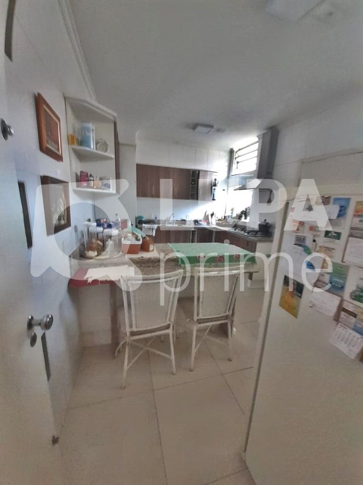 Casa à venda com 4 quartos, 268m² - Foto 9