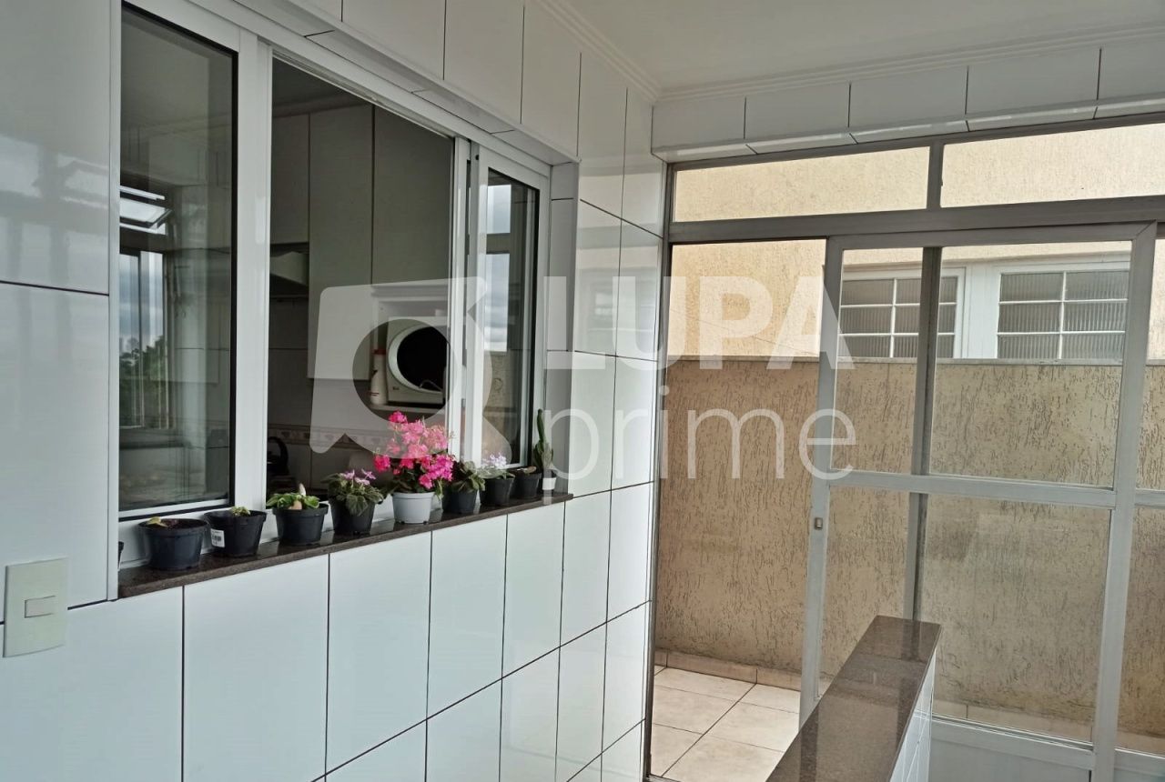 sobrado-venda-sao-paulo-parque-novo-mundo-3dormitorios-1suite-6vagas-248m2-LM21914