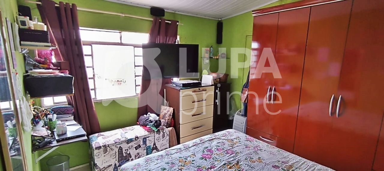 Casa à venda com 5 quartos, 244m² - Foto 17
