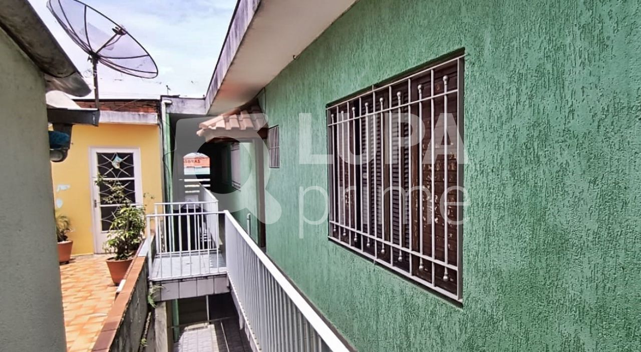 Casa à venda com 5 quartos, 244m² - Foto 27