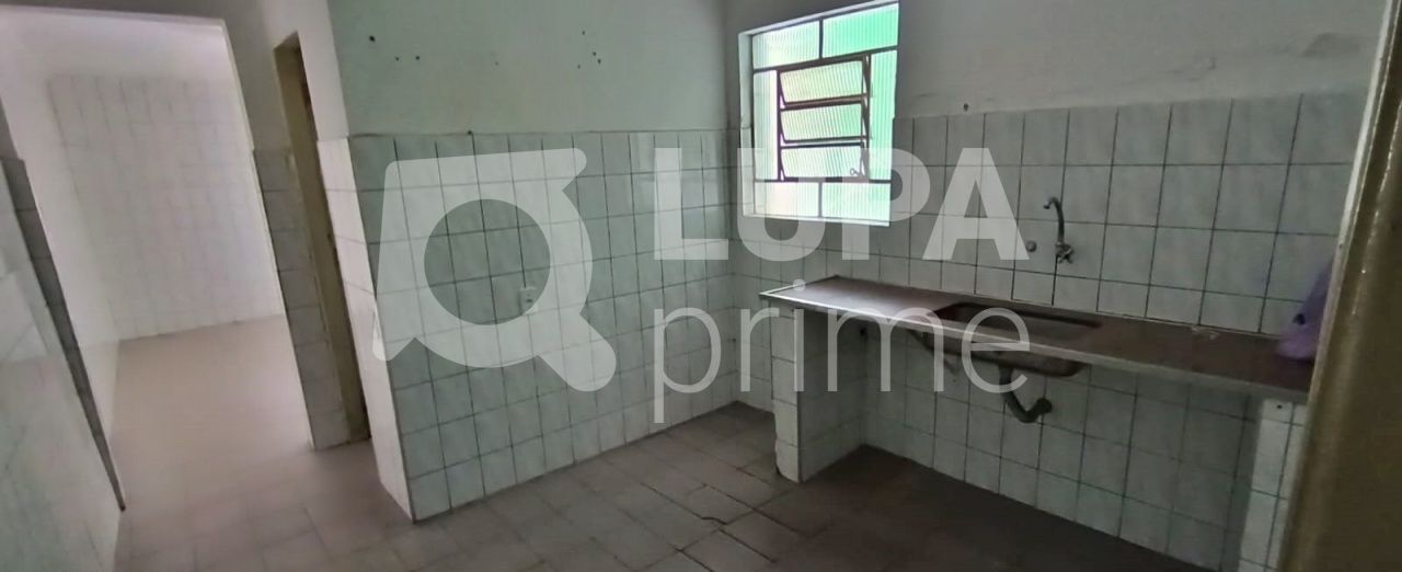 Casa à venda com 5 quartos, 244m² - Foto 13